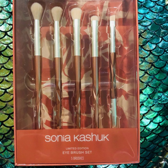 Sonia Kashuk Other - Sonia Kashuk Limited Edition Eye Brush Set